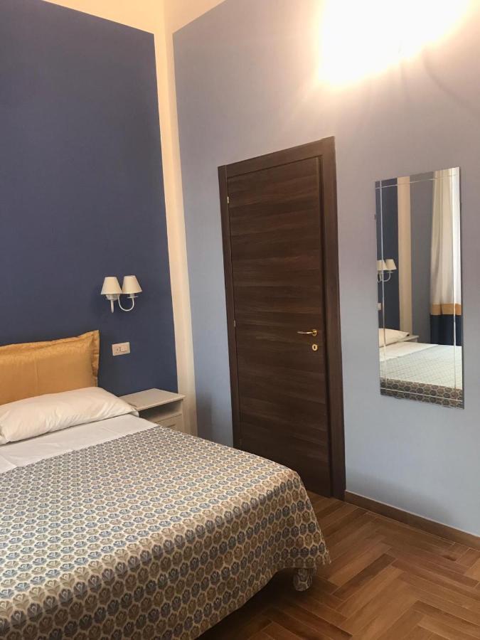 B&B I Due Teatri Napoli Ngoại thất bức ảnh