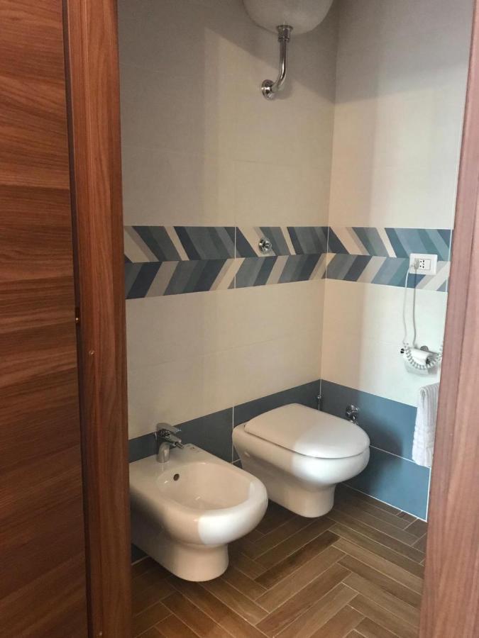 B&B I Due Teatri Napoli Ngoại thất bức ảnh