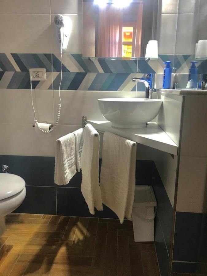 B&B I Due Teatri Napoli Ngoại thất bức ảnh