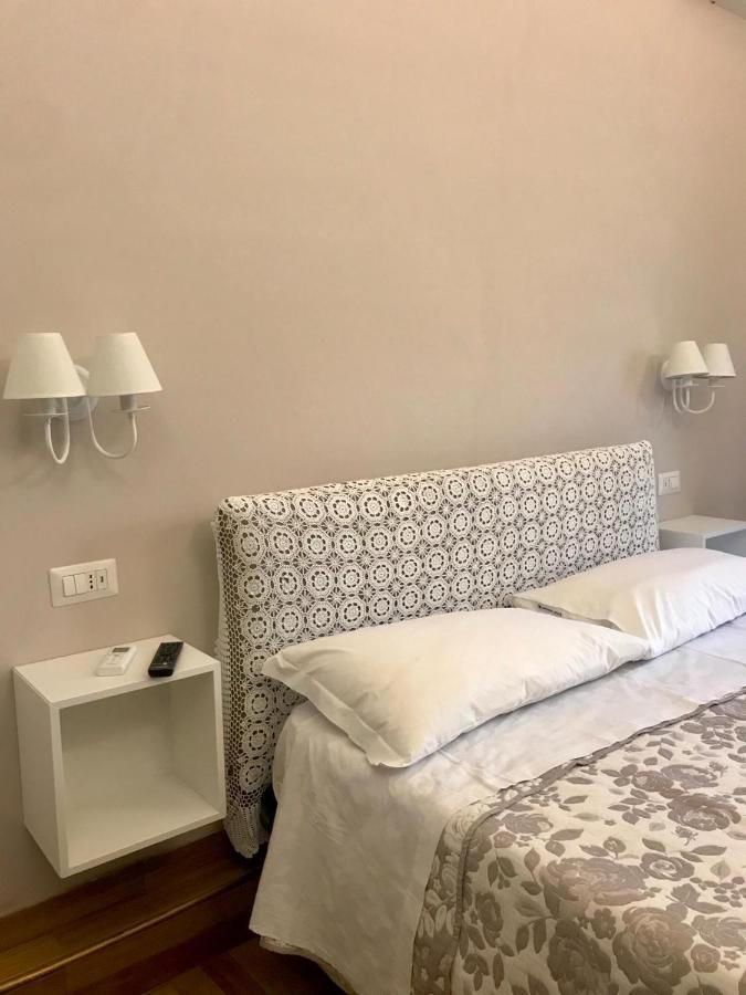 B&B I Due Teatri Napoli Ngoại thất bức ảnh